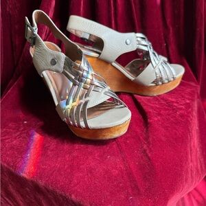Steve Madden Tan and Silver Wedges